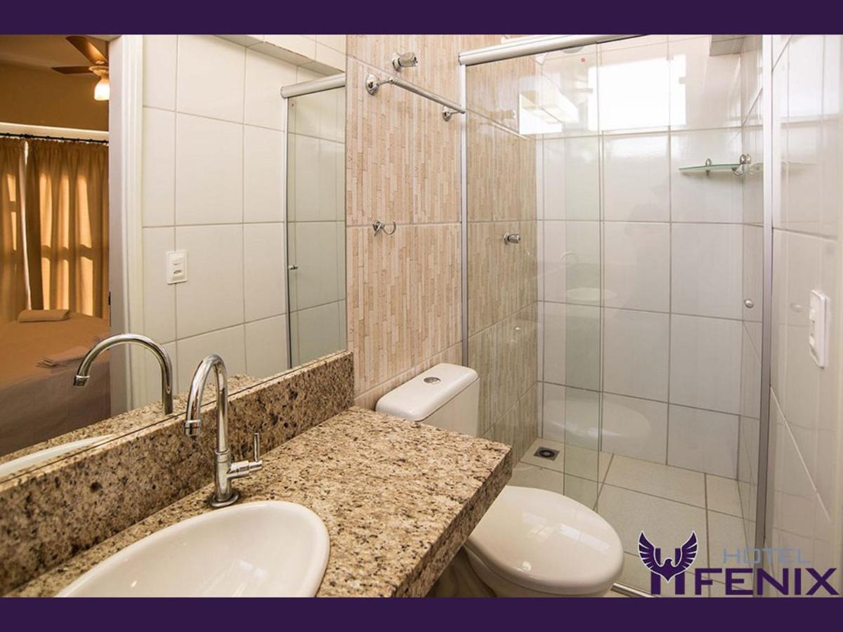 אסיס Hotel Fenix מראה חיצוני תמונה