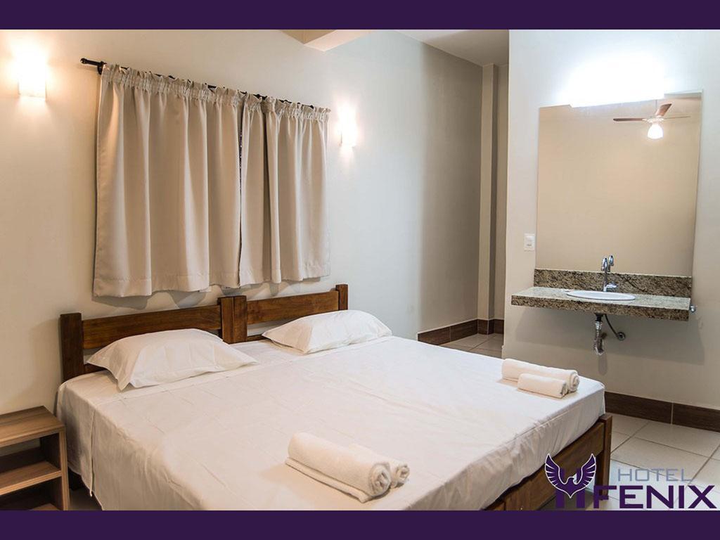 אסיס Hotel Fenix חדר תמונה