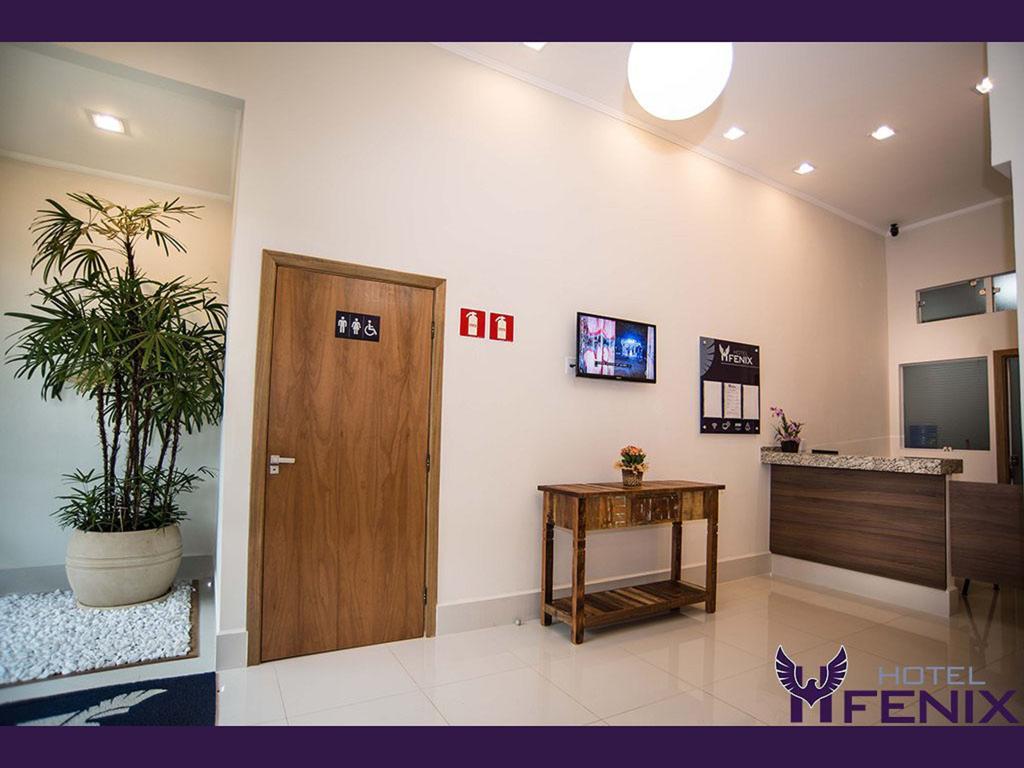 אסיס Hotel Fenix מראה חיצוני תמונה